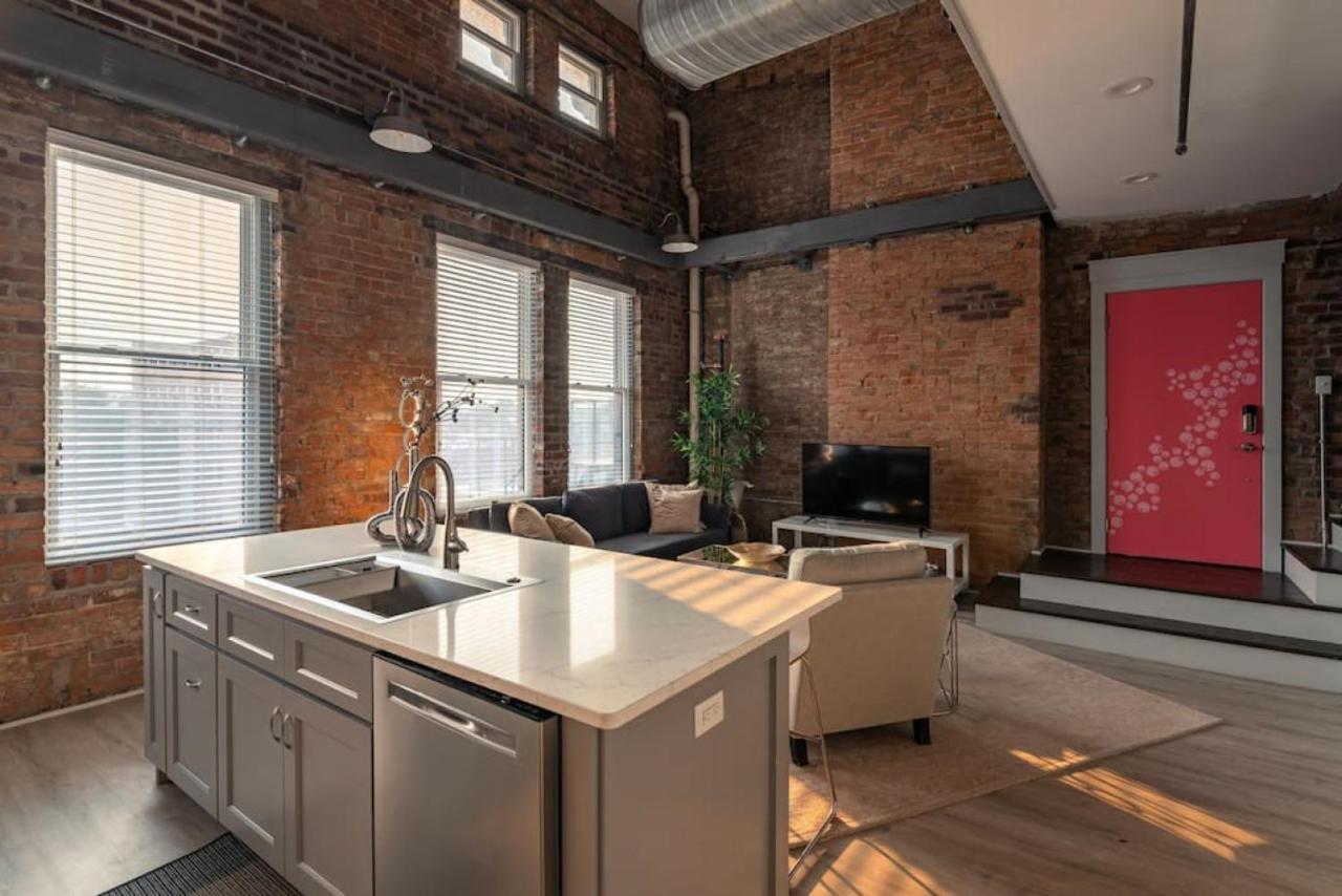 Bubbles Fantasy Suite Explore Otr And Rhinegeist 신시내티 외부 사진